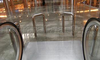 Защитный барьер эскалатора в Ростове-на-Дону. Готовые проекты ПерилаГлавСнаб