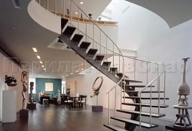 Изготовление лестниц для загородного дома купить в Ростове-на-Дону