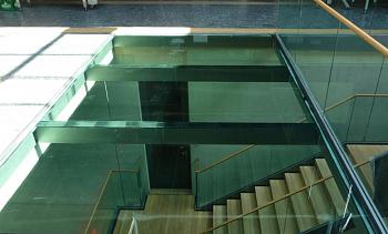 Стеклянный потолок в бизнес-центре в Ростове-на-Дону. Готовые проекты ПерилаГлавСнаб