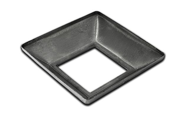 Низ стойки под трубу 40х40 мм, 80х80х1, высота 20 мм, полированный (AISI 304) k064-3 3